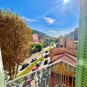 https://menton-superbe-appartement.fr-provencehotel.com