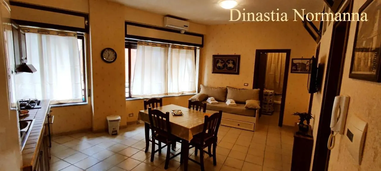 Apartamento Casa Vacanza Dinastia Borbone - Centro Storico Nápoles
